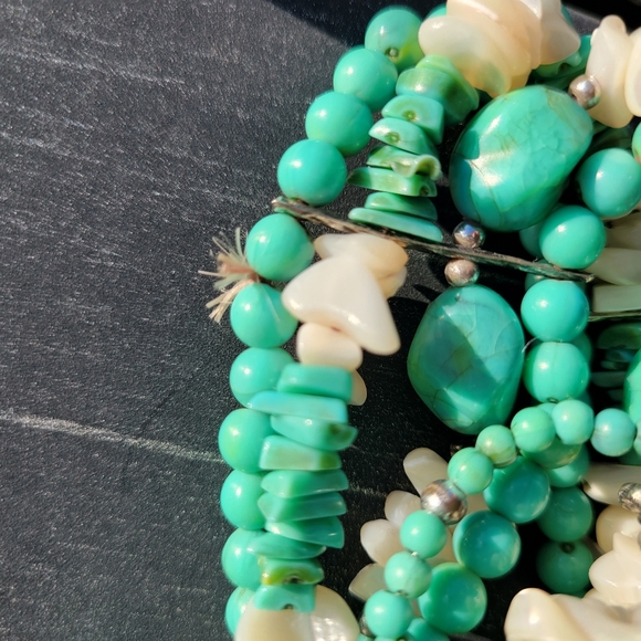 Beaded Necklace & Bracelet Set ~ Turquoise & Mother of Pearl (Faux?) ~ Pretty! - Picture 16 of 16